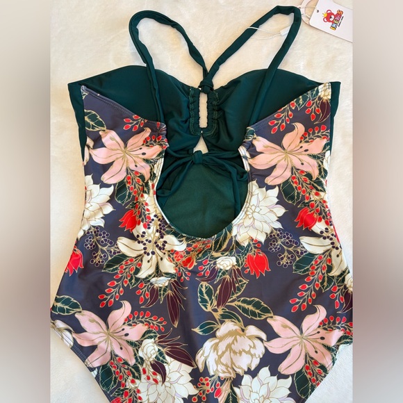 NWT - IMEKIS One Piece Swimsuit W/ Matching Sarong. Size Large. - Picture 9 of 12
